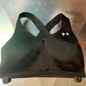 Black under armour sports bra